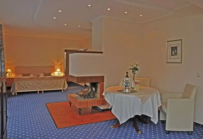 Отель Garni Kristinenhof