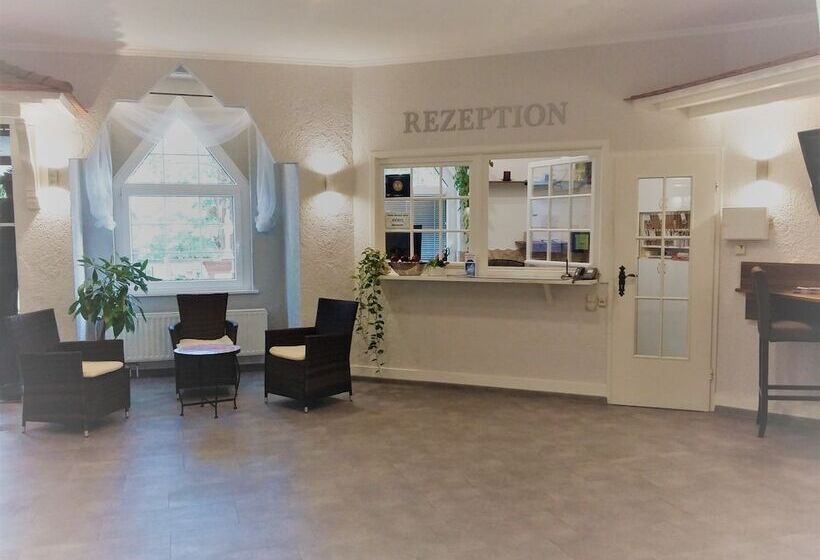 Отель Restaurant Molitor