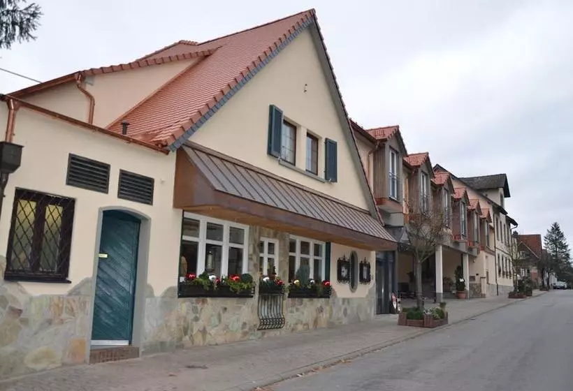 ホテル Restaurant Poststuben