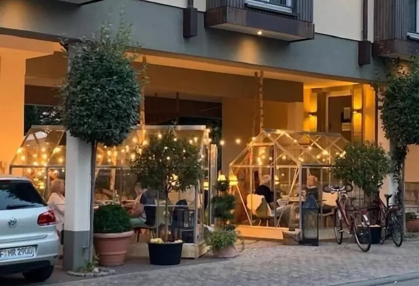 ホテル Restaurant Poststuben