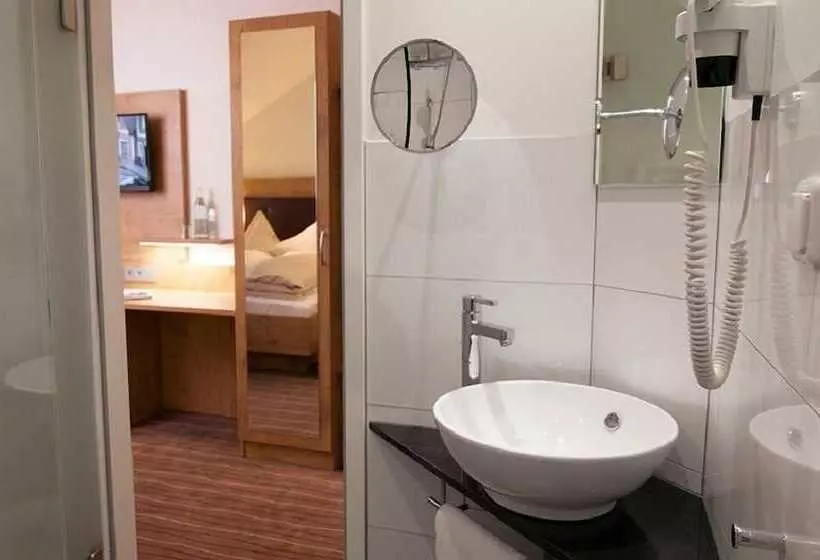 ホテル Restaurant Poststuben