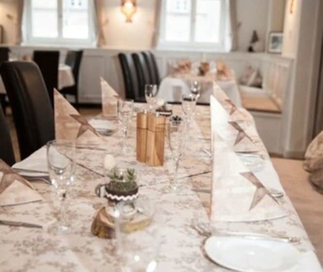 酒店 & Restaurant Schwarzes Kreuz