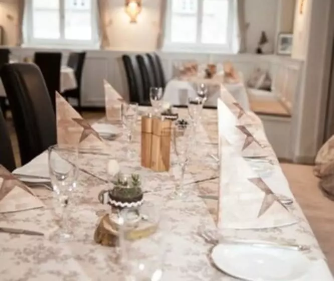 酒店 & Restaurant Schwarzes Kreuz