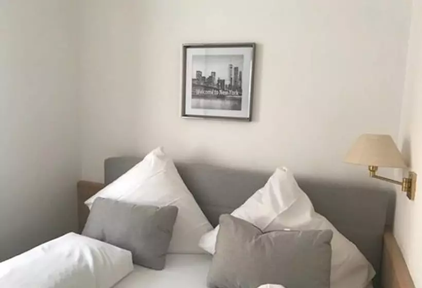 בית מלון כפרי Sonne