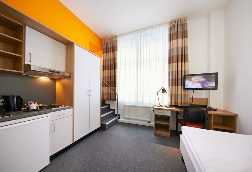 Отель Townhouse Dusseldorf