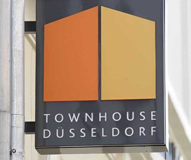 Отель Townhouse Dusseldorf