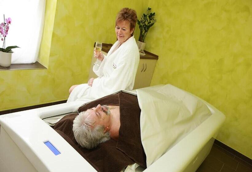 Wellness  Und Wohlfühlhotel Waldeck