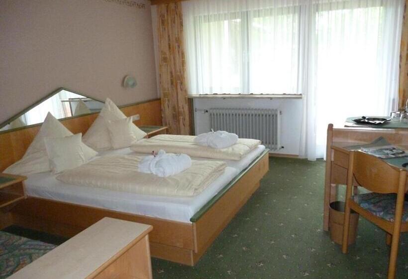 Wellness  Und Wohlfühlhotel Waldeck