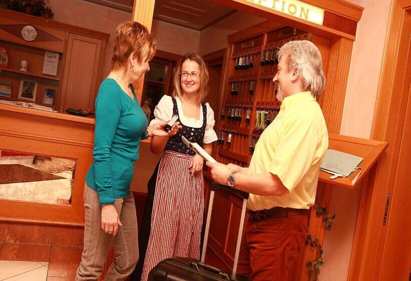 Wellness  Und Wohlfühlhotel Waldeck