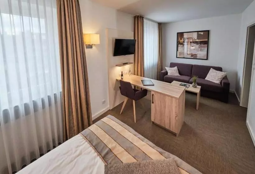 Отель Zum Adler Superior