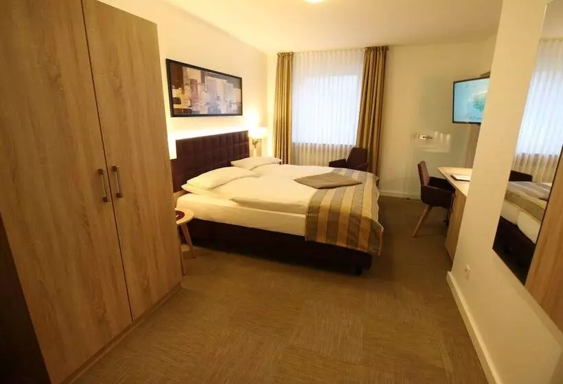 Отель Zum Adler Superior