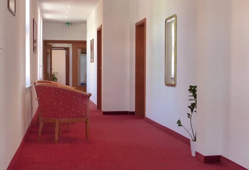 فندق Zum Brauhaus