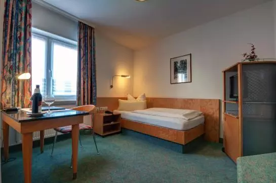 호텔 Zum Weißen Rössel