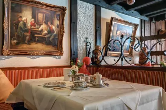 호텔 Zum Weißen Rössel