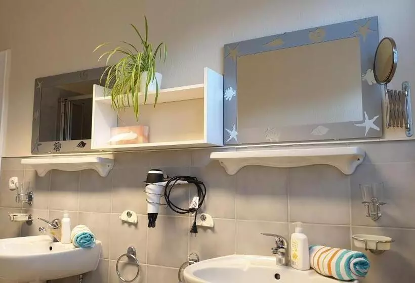 بنسيون Gästehaus Am Sonnenhügel