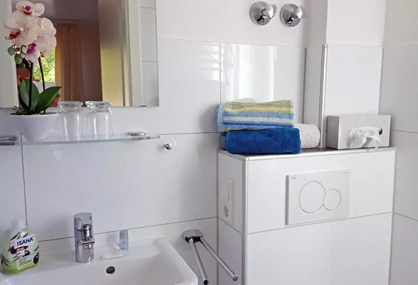 بنسيون Gästehaus Am Sonnenhügel