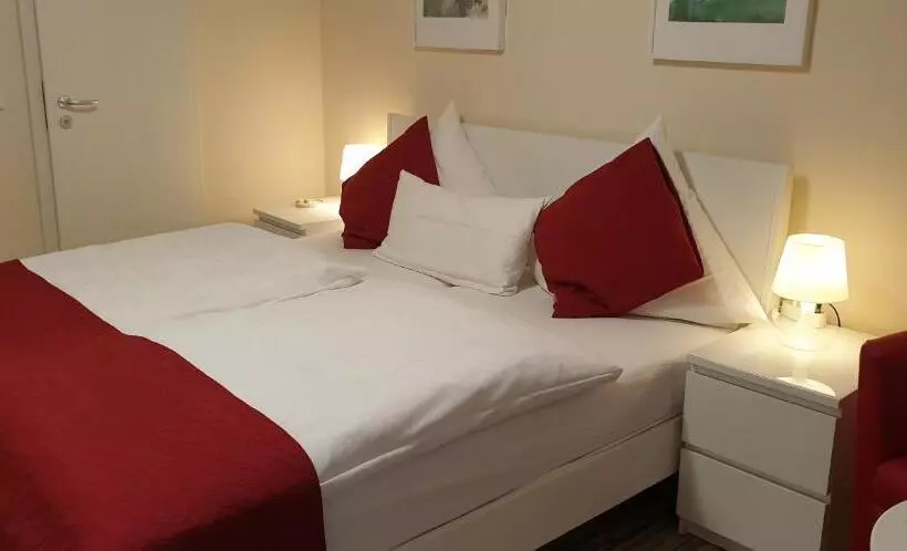 بنسيون Gästehaus Am Sonnenhügel