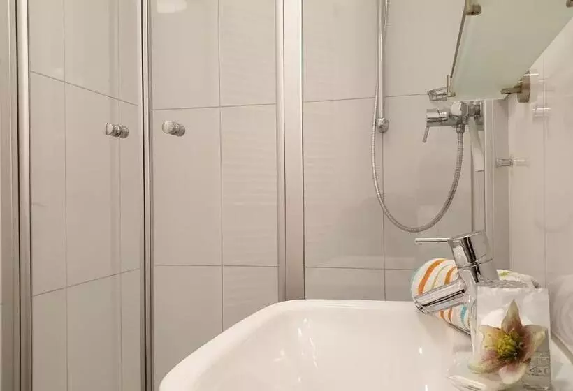 بنسيون Gästehaus Am Sonnenhügel