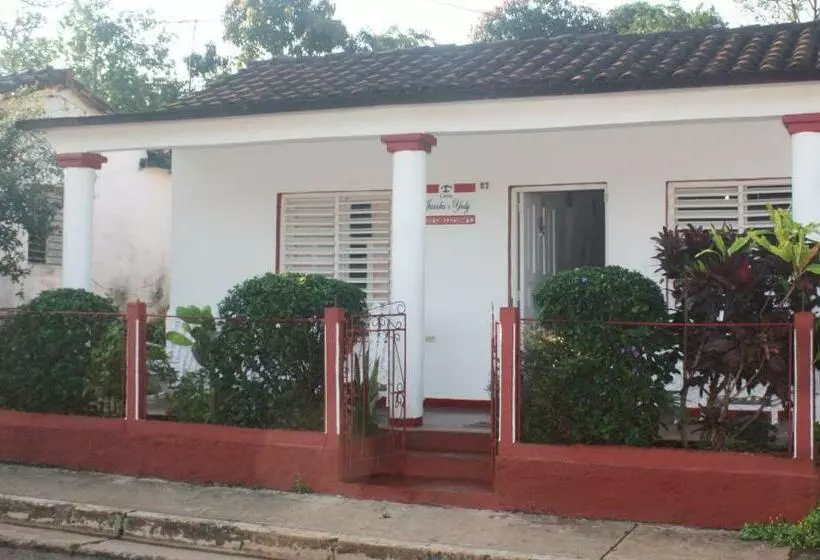 Casa Juanka y Judy