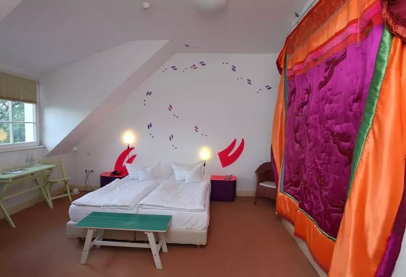 2t Hotel Artgenossen