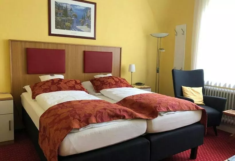 Aamiaismajoitus (B&B) Thermen Hotel Pension Villa Holstein