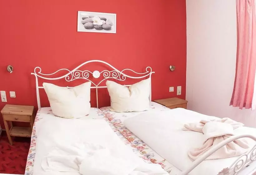 住宿加早餐  Waldoase Hirschbüchenkopf