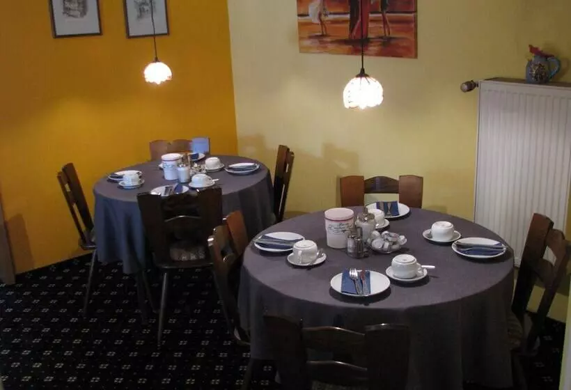 酒店 Deutscher Hof