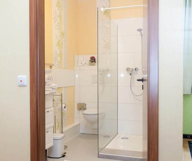 Отель Deutscher Hof