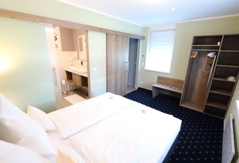 Отель Deutscher Hof