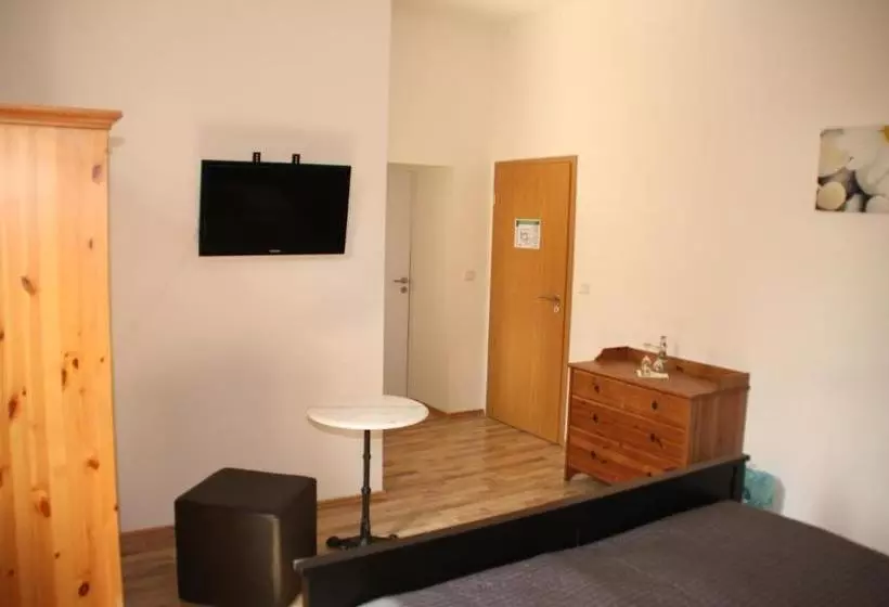 فندق Deutsches Haus