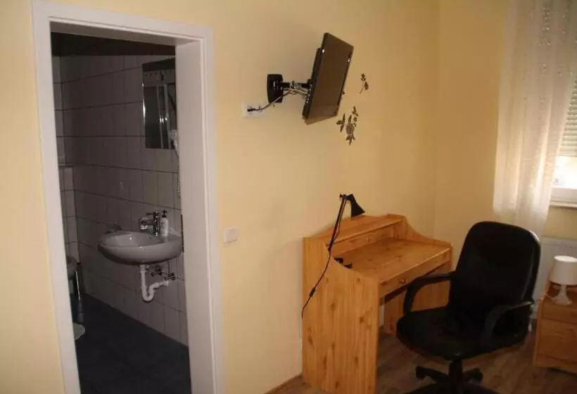 فندق Deutsches Haus