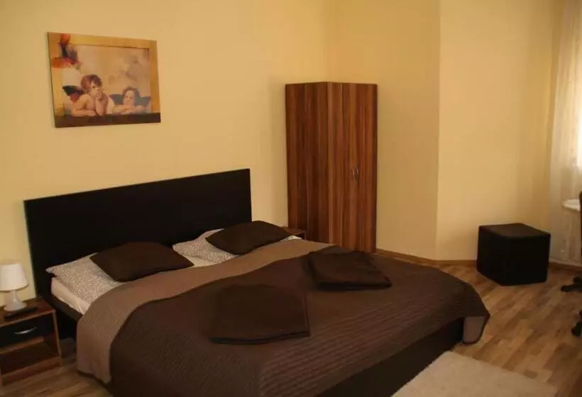 فندق Deutsches Haus