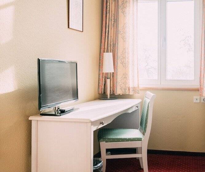 Отель Elbterrasse Wörlitz