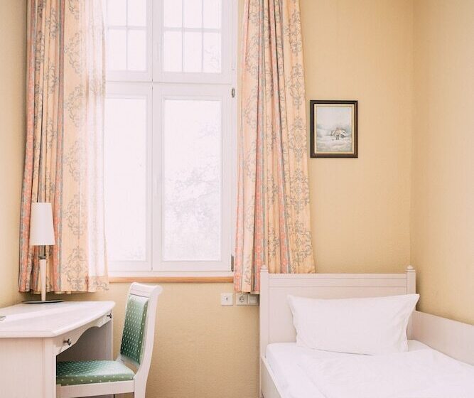 Отель Elbterrasse Wörlitz