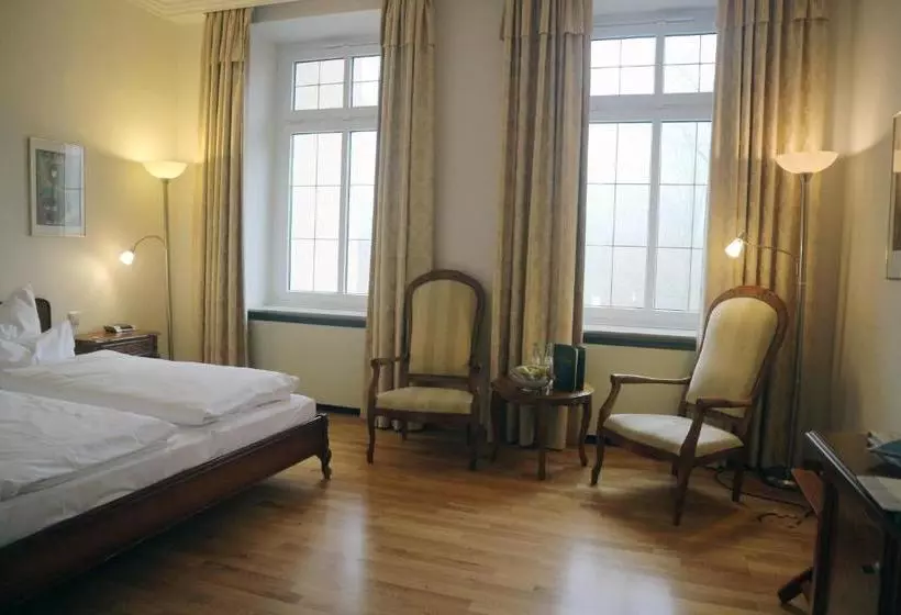 Отель Haus Delecke