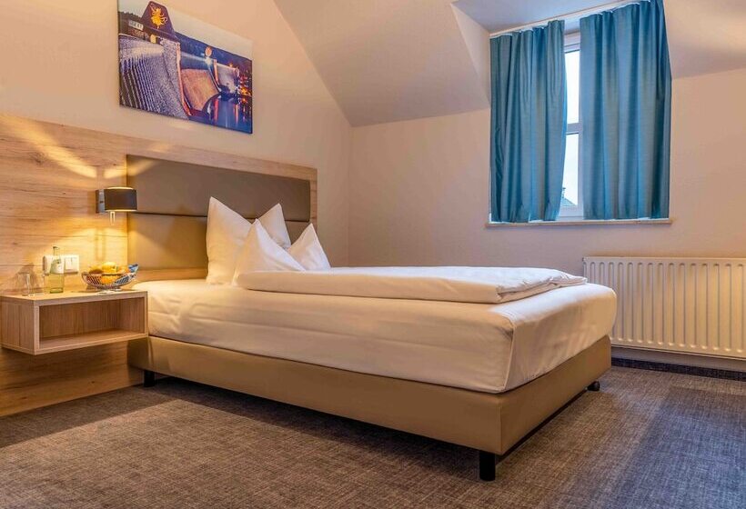 ホテル Haus Delecke