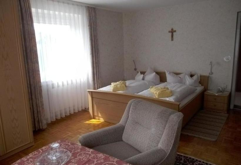 Hotelli Kur Freuschle