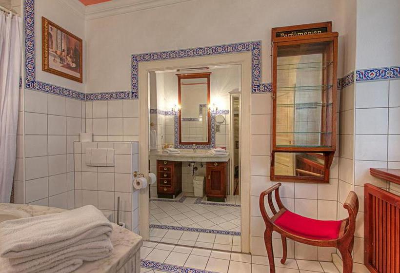 ホテル Orphée   Kleines Haus