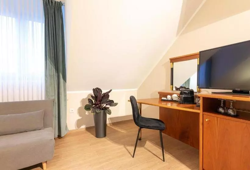 Отель Restaurant Am Park