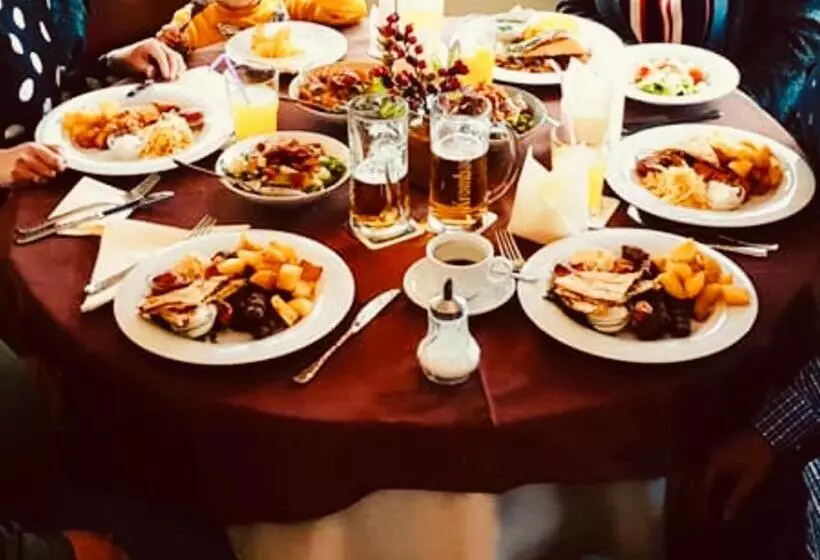 Отель Restaurant Oliva