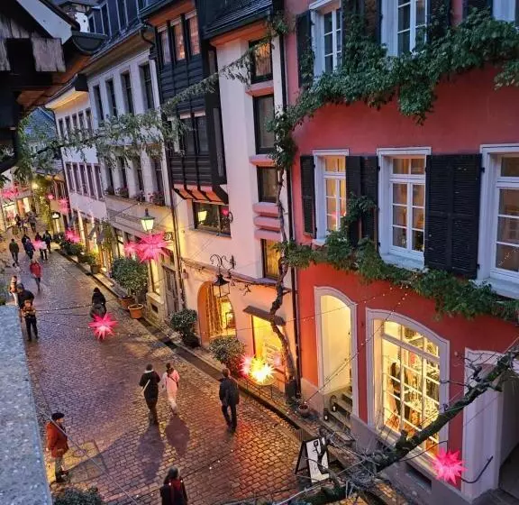 Kreuzblume Hotel & Weinstube