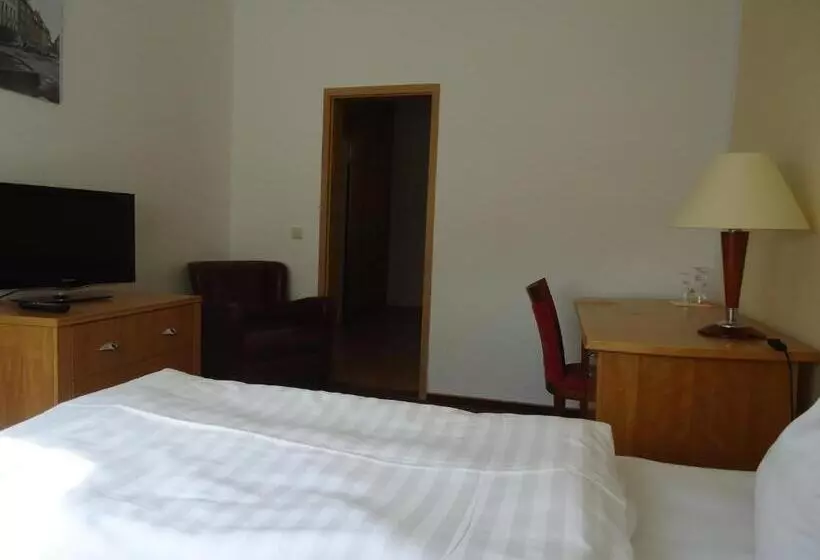 هتل Schweizer Hof