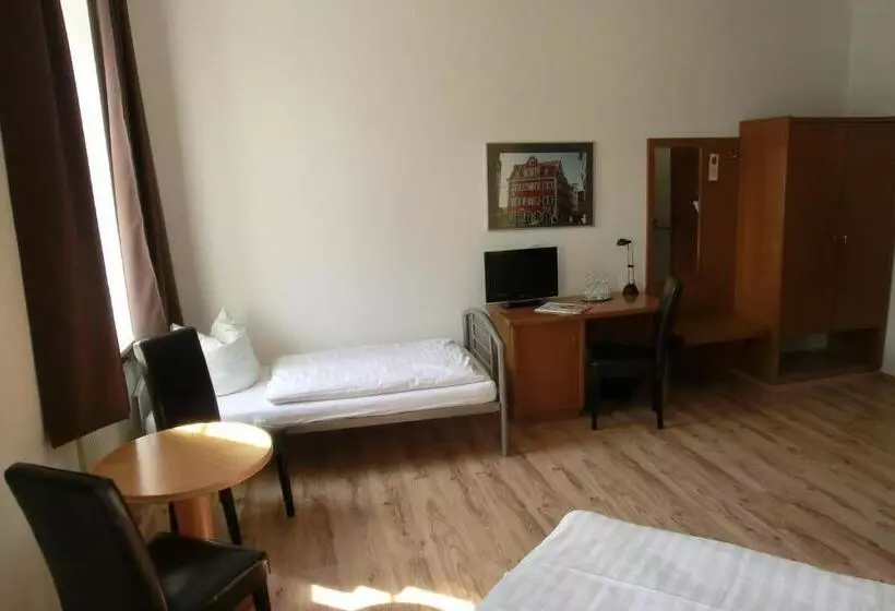 هتل Schweizer Hof