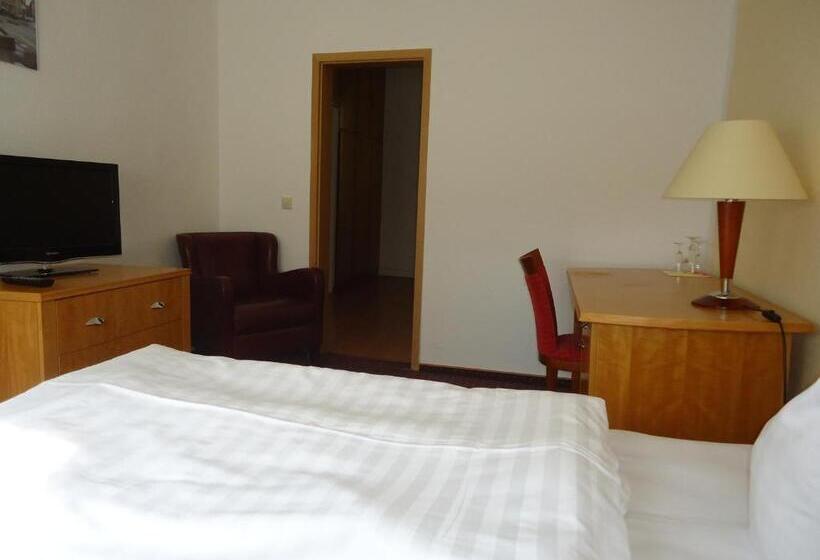 호텔 Schweizer Hof