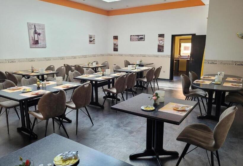 호텔 Schweizer Hof