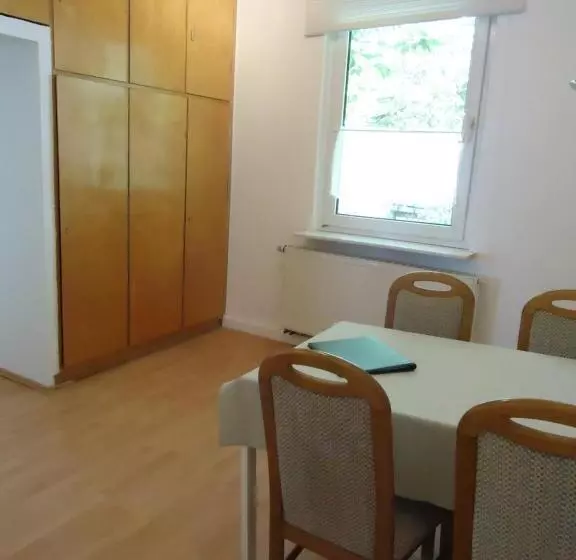 هتل Schweizer Hof