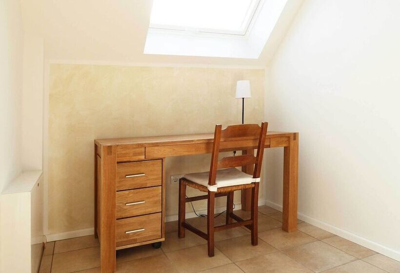 فندق Zur Alten Schmiede