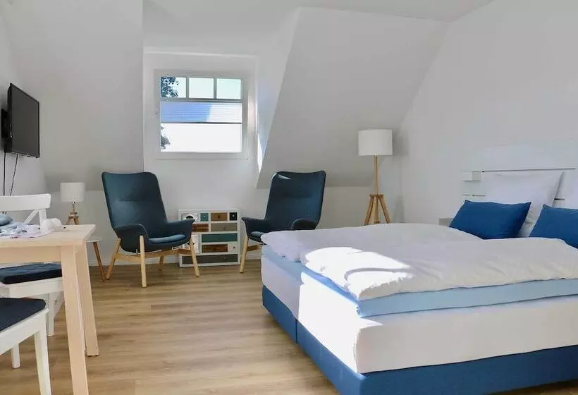 Отель Zur Alten Schmiede