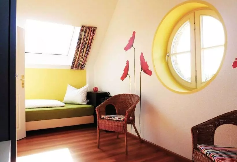 Отель Zur Alten Schmiede