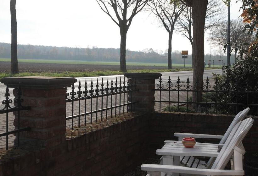 فندق Zur Alten Schmiede